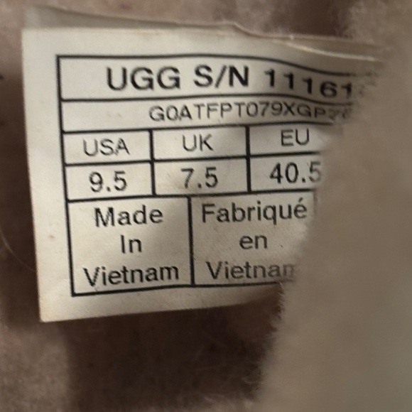 UGG Women's Tan Shearling Winter Ankle Boots - Picture 10 of 11